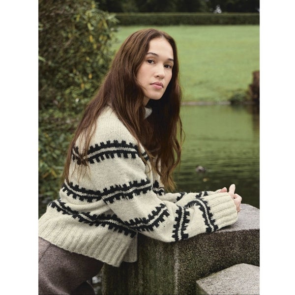 2513-01 Ridge Sweater Neuleohje - englanti