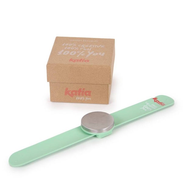 Py&ouml;re&auml; magneettiranneke, Katia